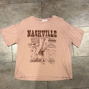 Gilli Nashville Graphic Tee - Light Brown